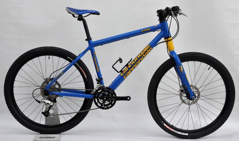 キャノンデールマウンテンバイクf600 グラベル化プロジェクト - 古い2005年Cannondale F600 9速