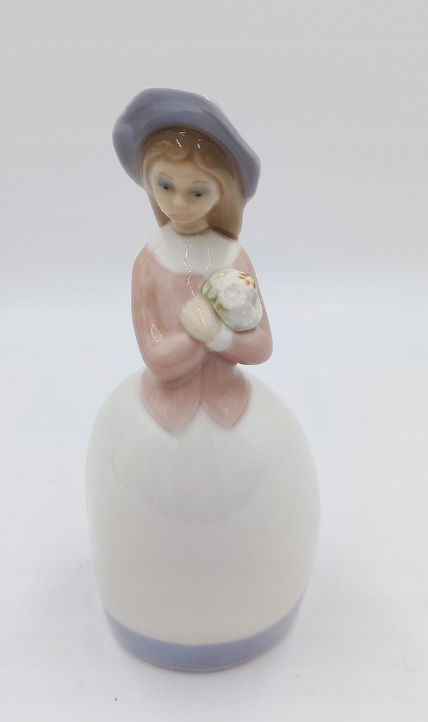 FIGURKA PORCELANA KOBIETA Z BUKIETEM Sygn. Zapfir LLadro Nao Spain 18.5 cm