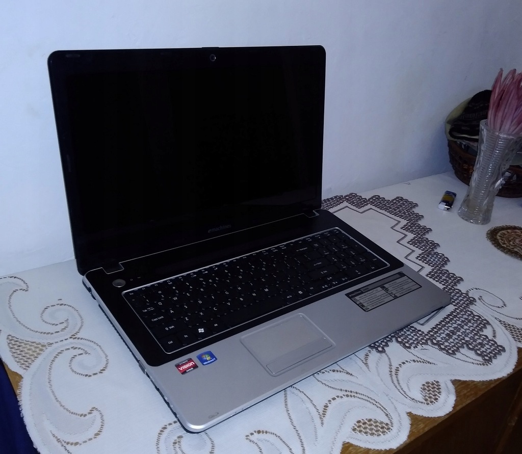 Acer eMachines G640 AMD X3 |Radeon HD5650|Matryca 17.3" |Bateria