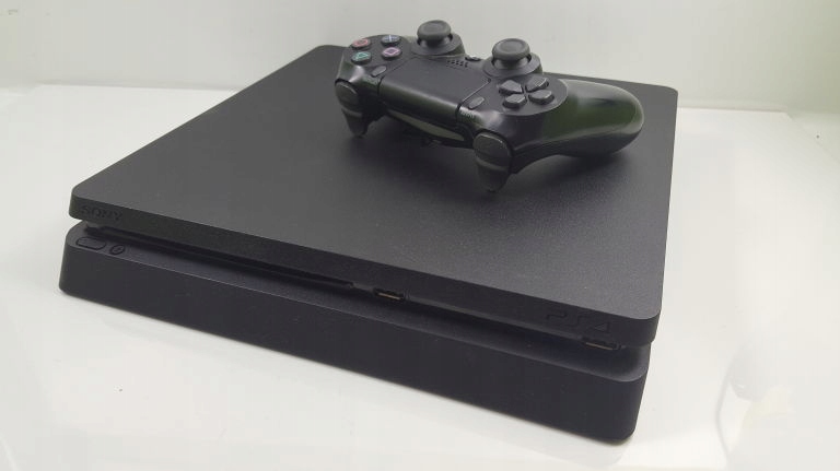 KONSOLA PS4 SLIM 1TB CUH-2116B PAD KABEL