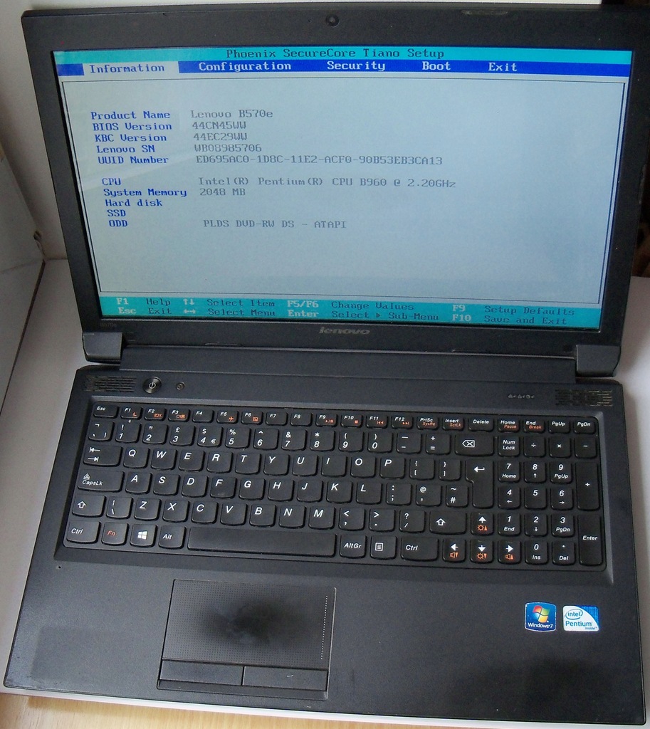 Lenovo B570e resetuje się