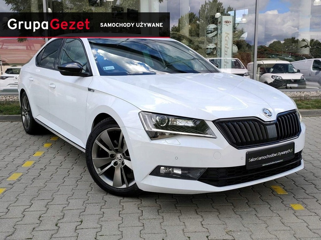 Skoda Superb 2.0 TDI 150 KM Sportline skrzynia DSG