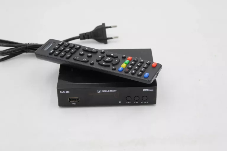 DEKODER DVB-T2 CABLETECH PILOT