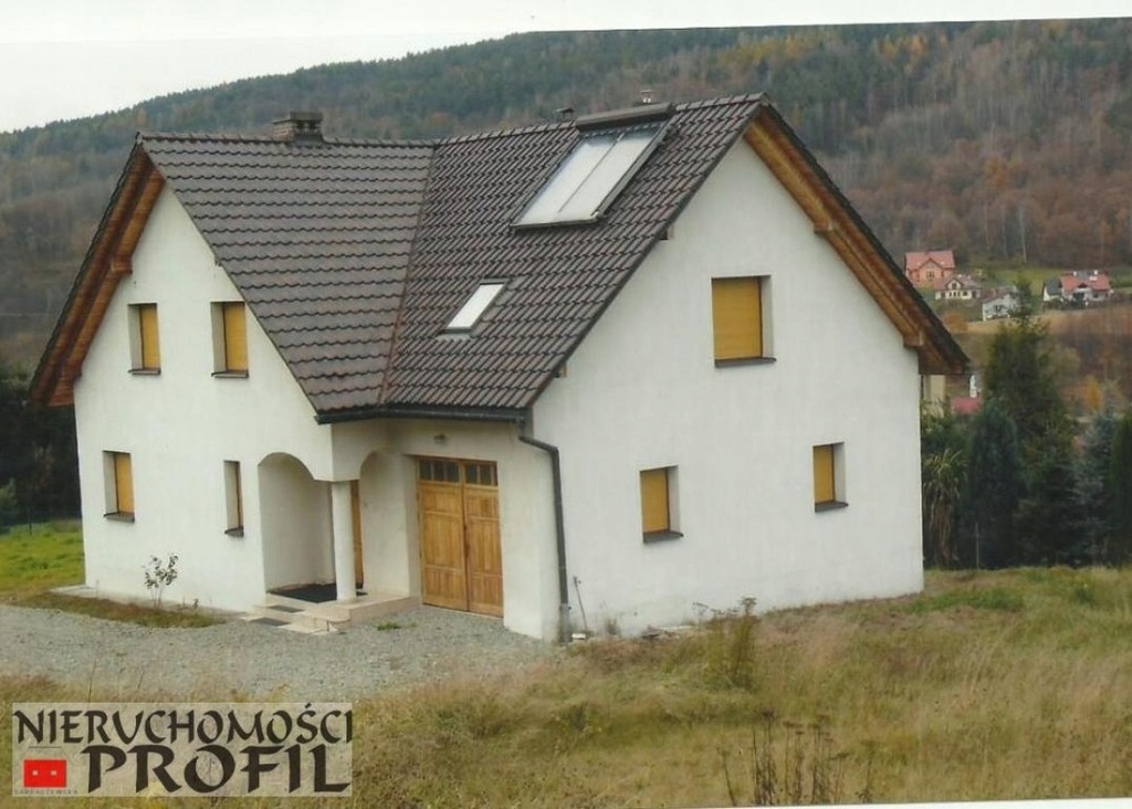 Dom, Sucha Beskidzka, Suski (pow.), 226 m²