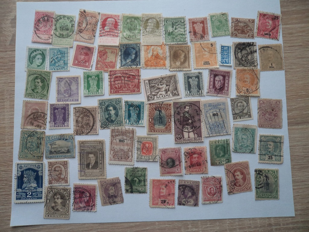 Zestaw bardzo starych znaczków pocztowych