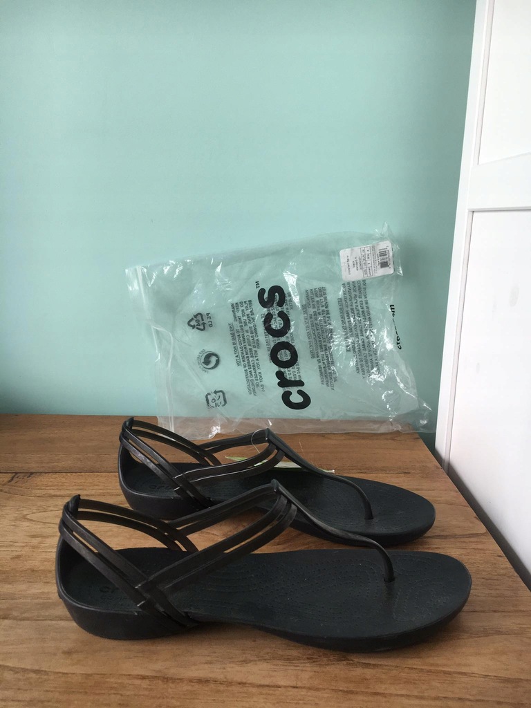 CROCS sandały ISABELLA T-STRAP black W10 41/42