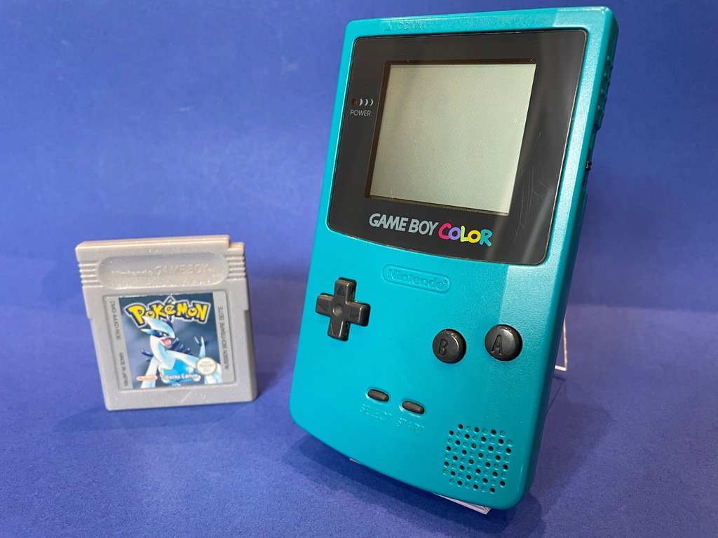 Nintendo Game Boy Color + POKEMON