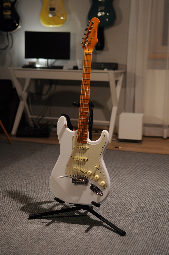 Stagg SES50M-CWH - gitara elektryczna po upgradach; stratocaster SSS