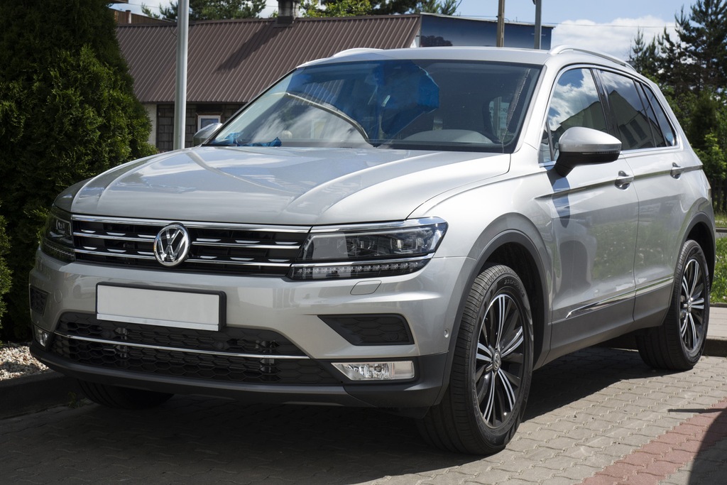 NAKŁADKI PROGOWE listwa na progi VW TIGUAN 2015