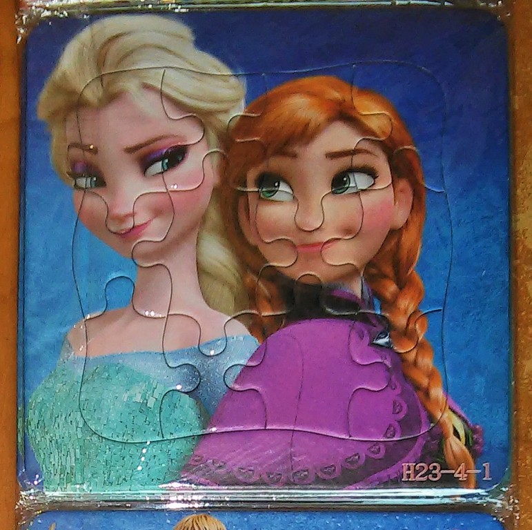 FROZEN KREDKI 12  PUZZLE RAMKOWE 3X +KRAINA LODU