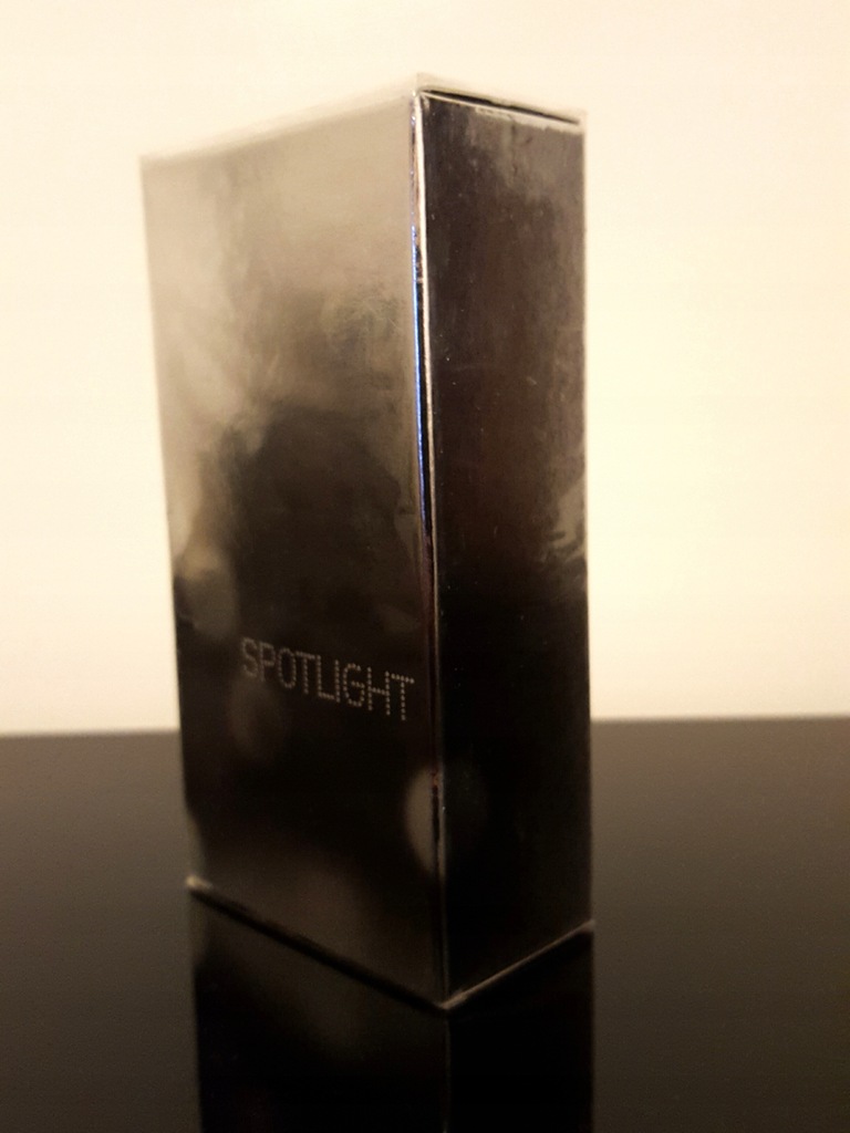 SPOTLIGHT AVON perfumy