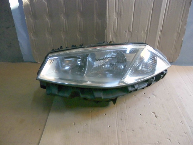 RENAULT MEGANE II CABRIO LAMPA LEWA PRZÓD PRZEDNIA