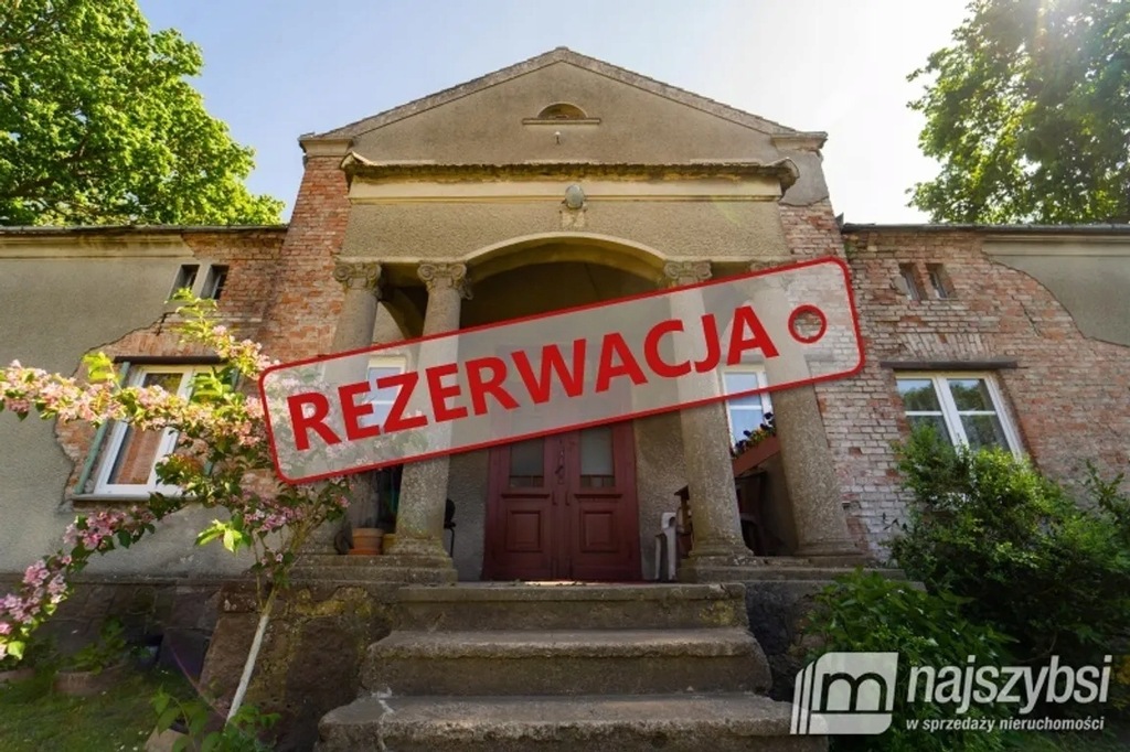 Dom, Strzeżewo, Kamień Pomorski (gm.), 300 m²