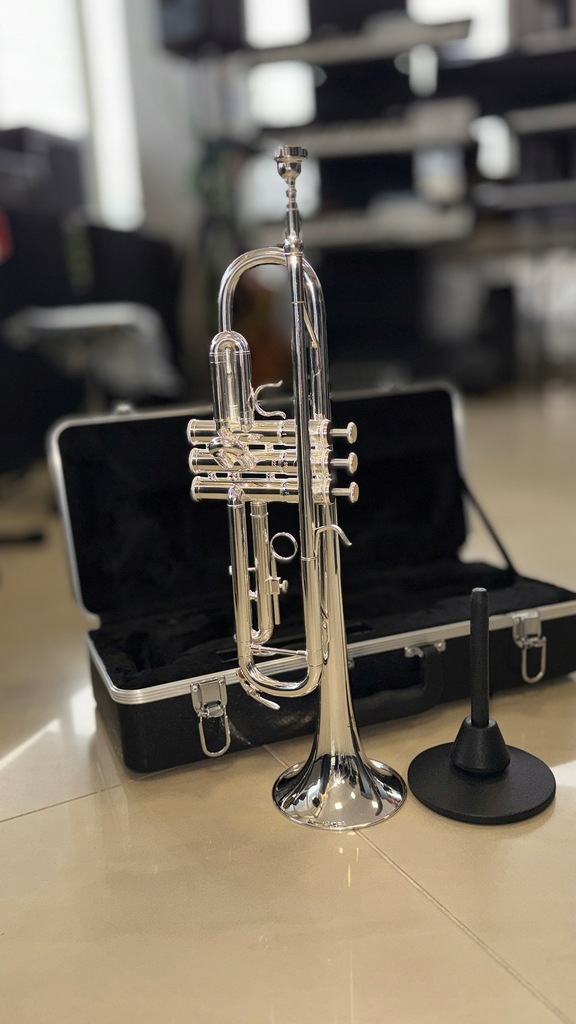 J.Michael TR-300SZ trąbka futerał statyw