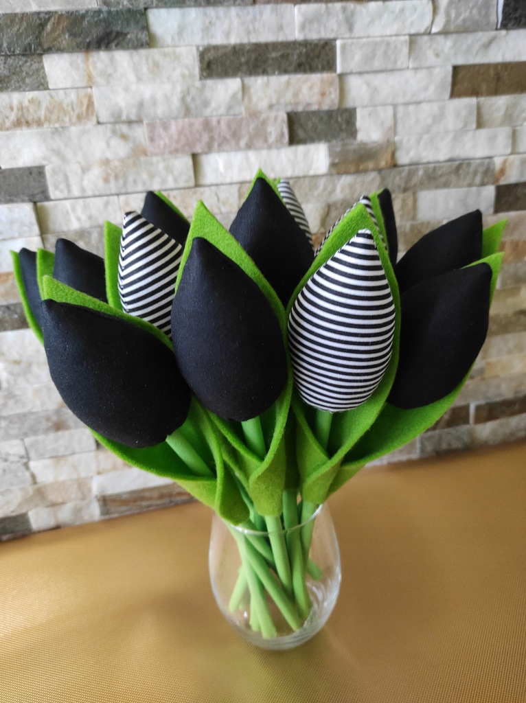 Tulipany z materiału BUKIET14 szt. czarno białe