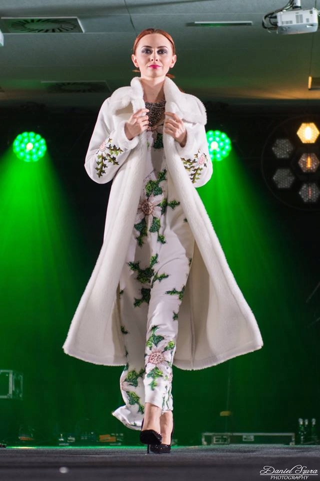 haftowany kożuch Folk Design Aneta Larysa Knap