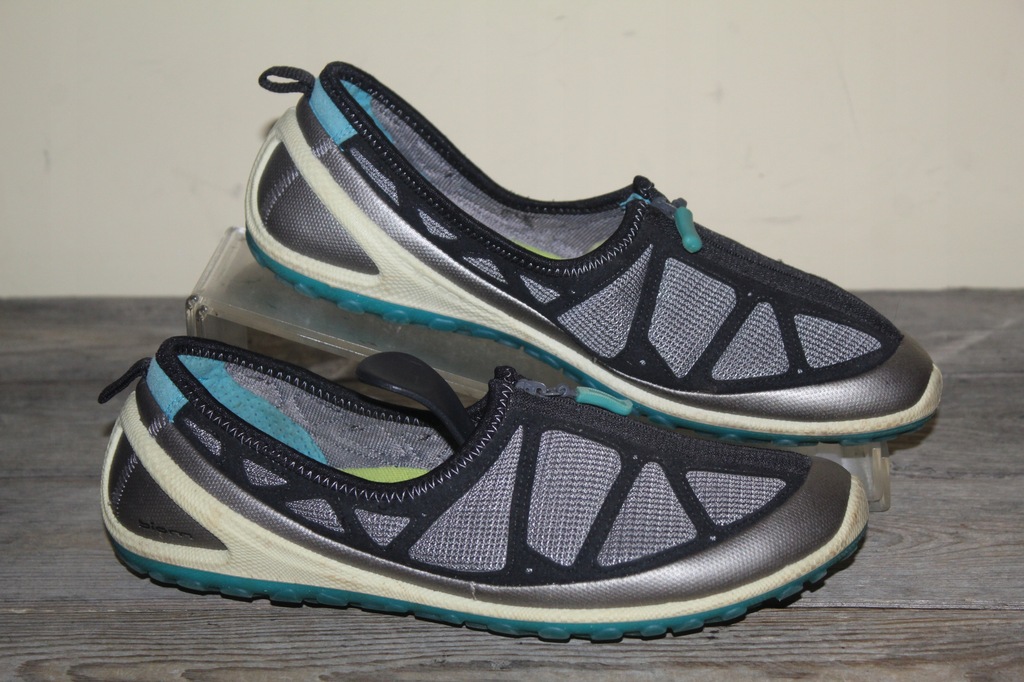 ECCO BIOM 38 25
