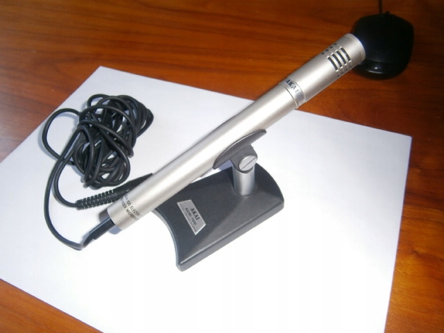 AKAI ACM-100 ELECTRED CONDENSER MICROPHONE