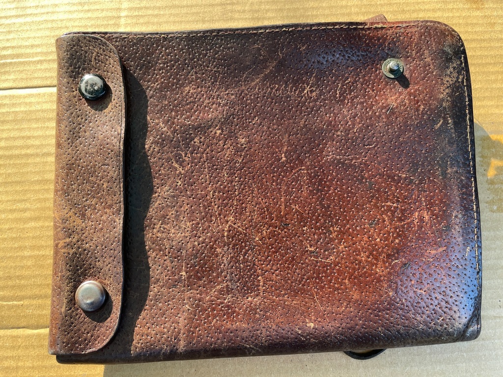 Stary Mapnik skórzany brązowy