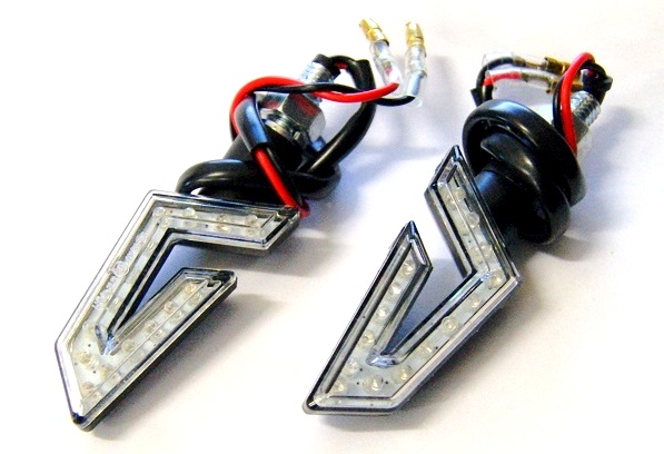 KIERUNEK KIERUNKOWSKAZY STRZAŁKA 15 LED KOMPLET !!