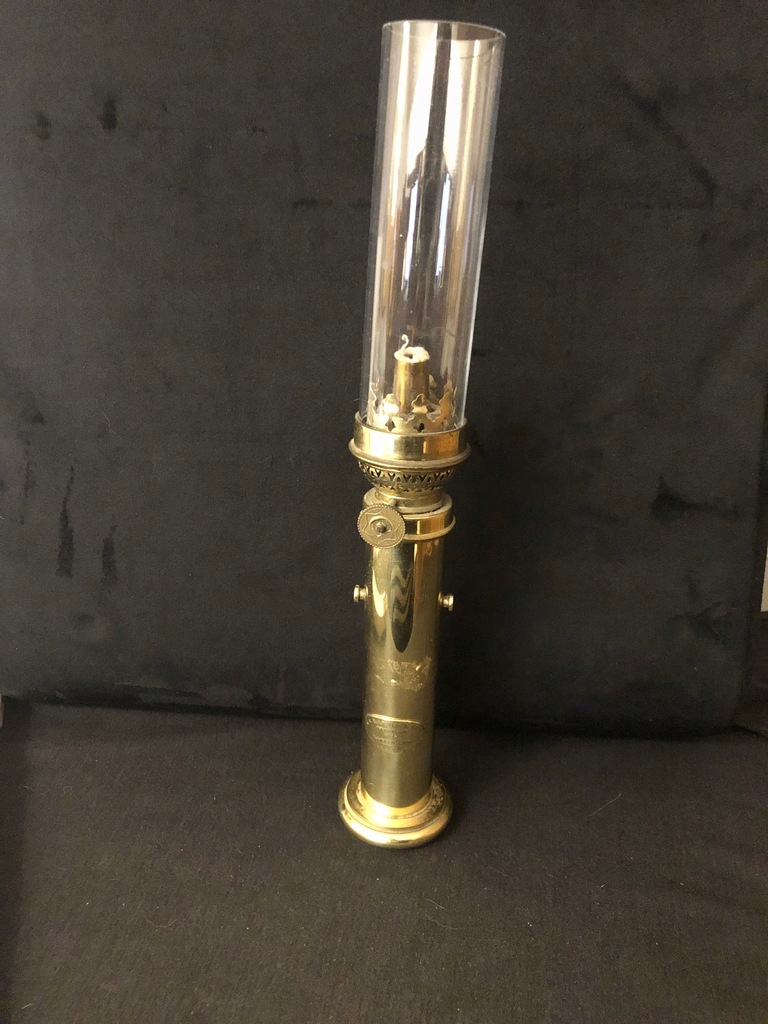 Lampa naftowa z kloszem Harnisch 1842