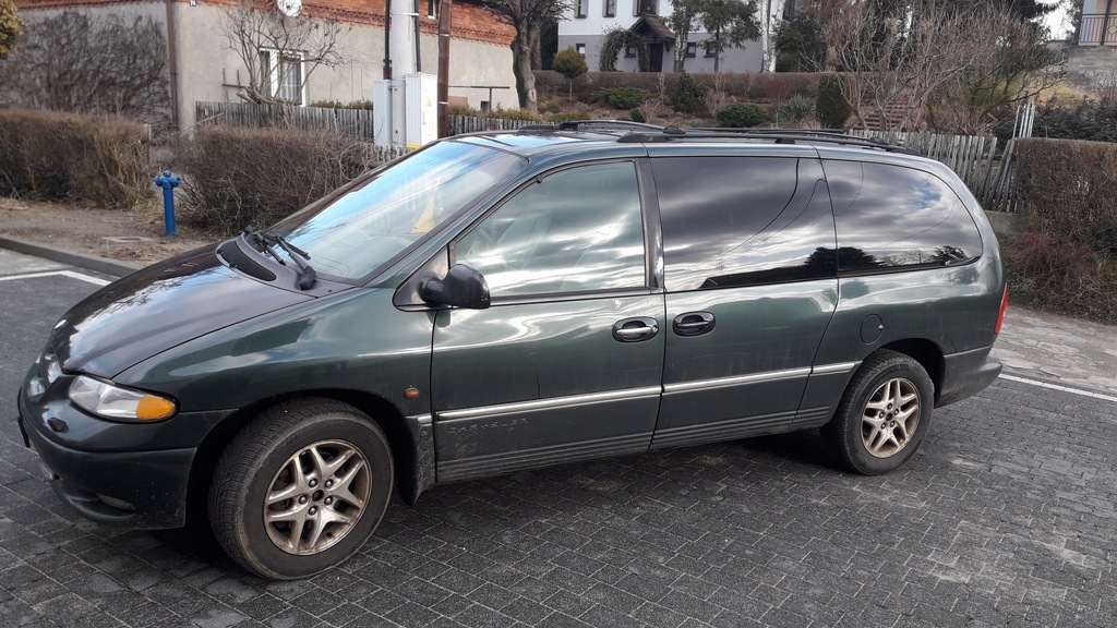 CHRYSLER VOYAGER / GRAND VOYAGER III 3.8 i AWD