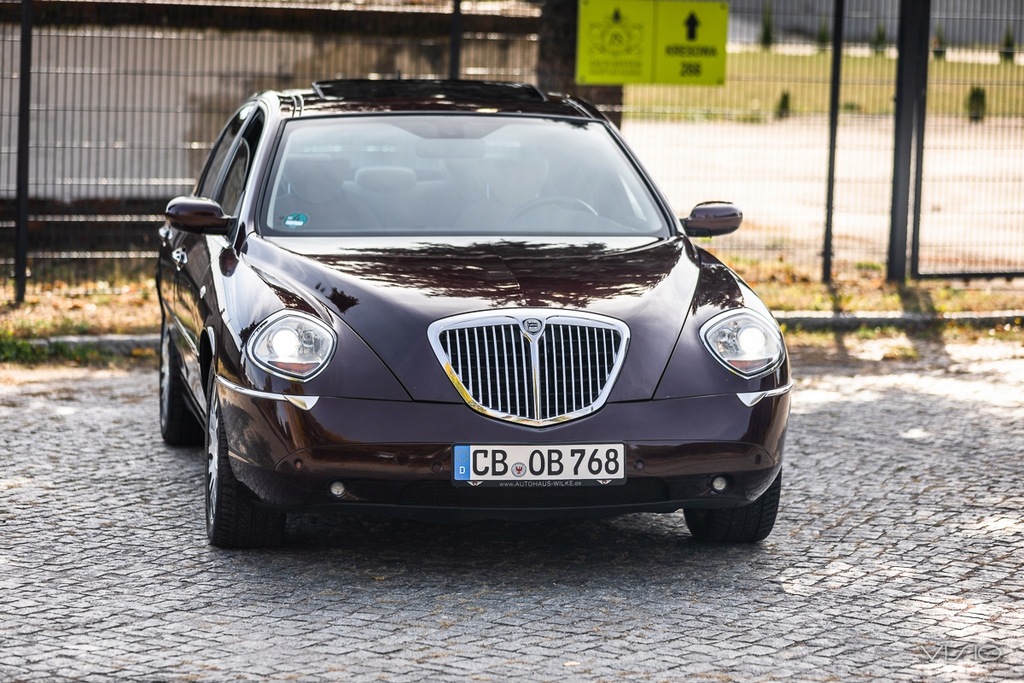 Lancia thesis xenon image