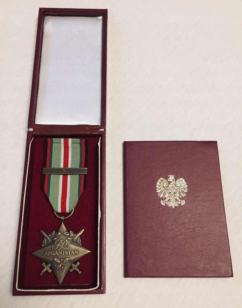 Gwiazda Afganistanu oryginalna z legitymacją.