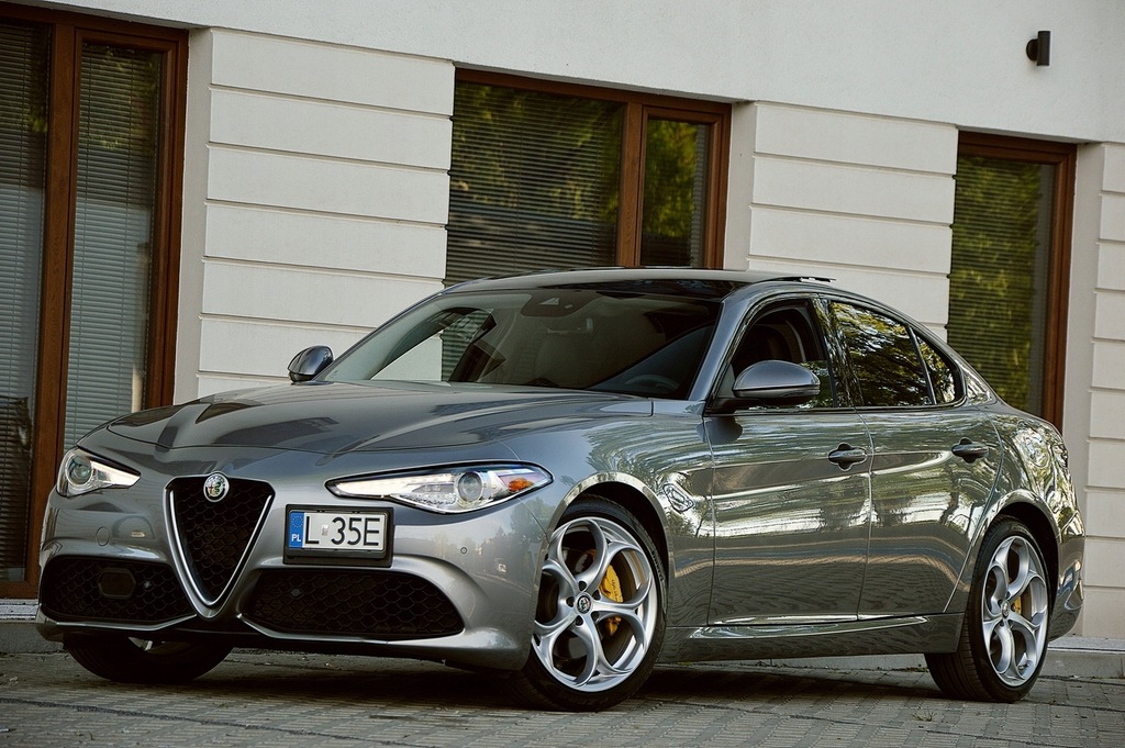 Купить Alfa Romeo Giulia # 2.0 Bi Turbo # 280 км # КАК НОВЫЙ: отзывы, фото, характеристики в интерне-магазине Aredi.ru