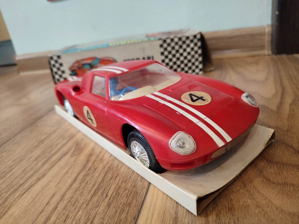 Stara Zabawka Ferrari 330 P/LM Prl