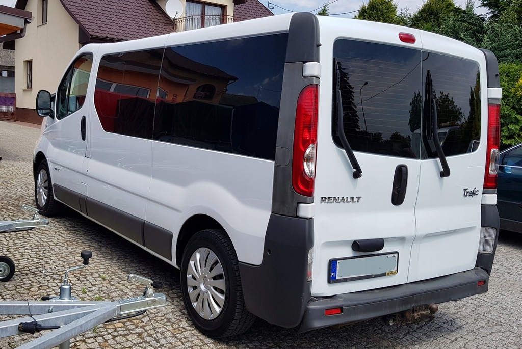 Renault Trafic L2H1 Long 2.0dci 115PS Bus 9os