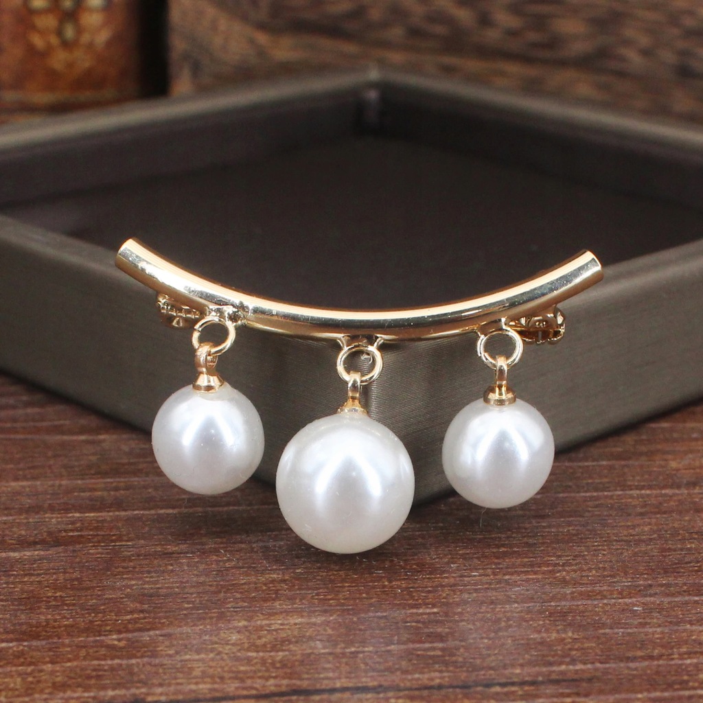 Simple Pearl Brooch Pins for Women Dress Decoration Fixed Buckle Pin Anti
