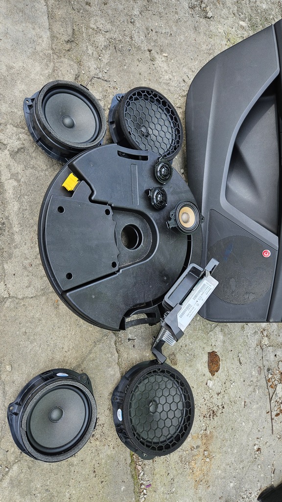 Nagłośnienie BEATSAUDIO Subwoofer SEAT LEON 5F III 13754318188