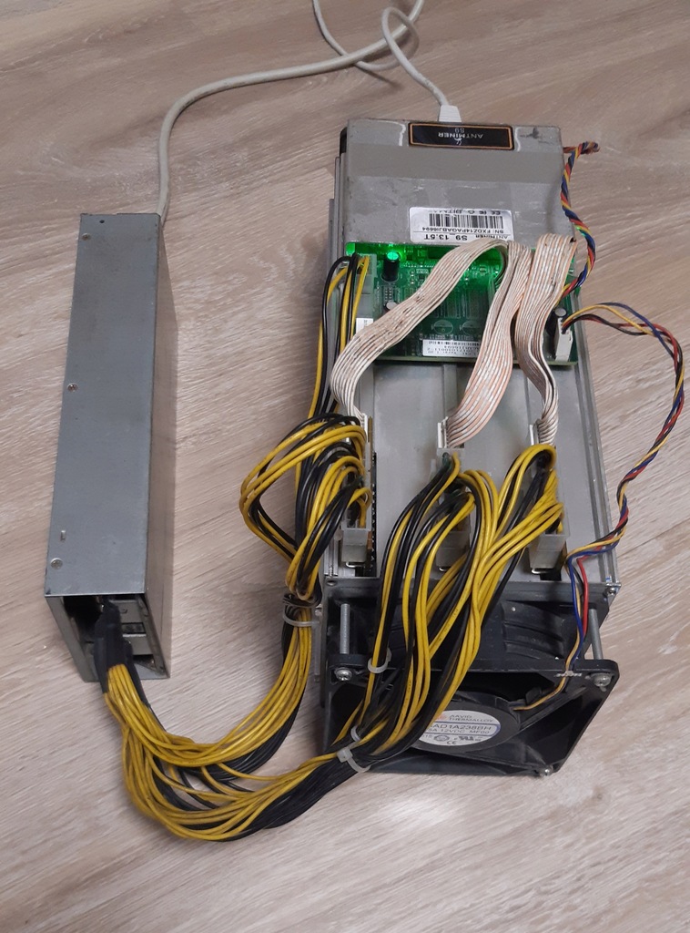 Koparka BITCOIN Antminer S9 13.5TH/s zasilacz1800W