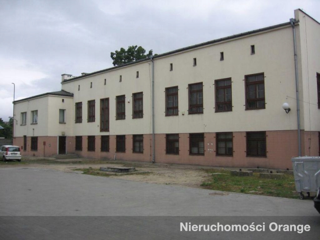 Komercyjne, Krośniewice, Krośniewice (gm.), 699 m²