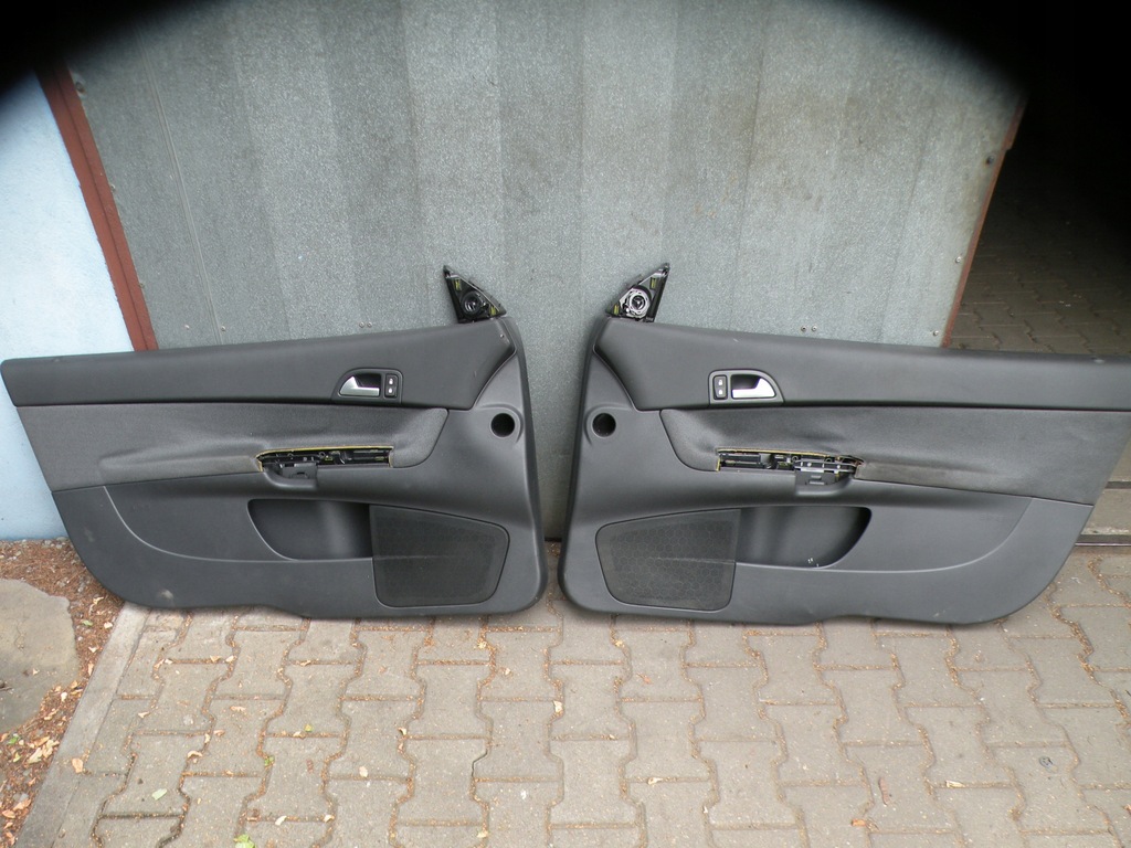 Volvo C30 Boczki drzwi welur
