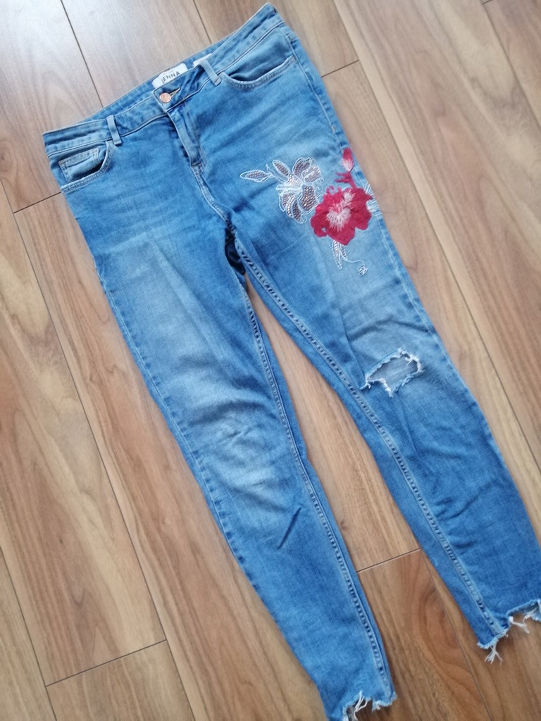 Jeansy dżinsy rurki z dziurami New Look haft 40 L