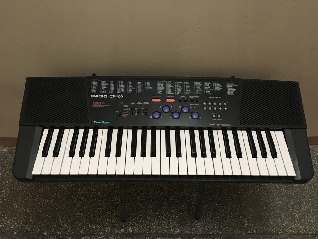 Organy, keyboard Casio CT-400. Japan