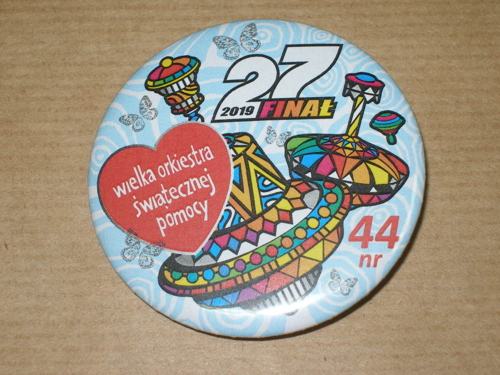 nr 44 ze 100 PRZYPINKA, znaczek, button ø 55 mm