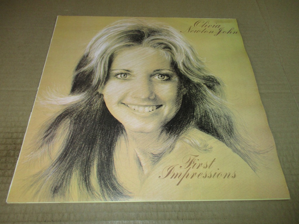 OLIVIA NEWTON-JOHN FIRST IMPRESSIONS LP 1974 UK