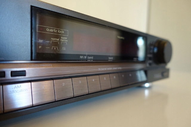 ST-G70 Technics Stereo Synthesizer Tuner Radio E