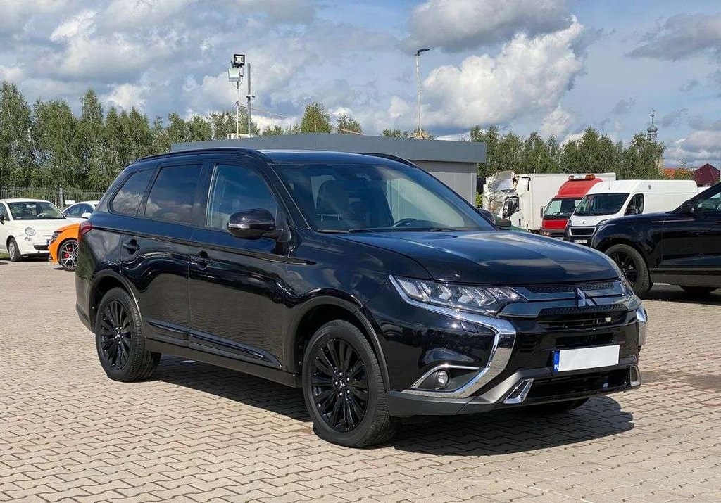 Mitsubishi Outlander 2.4 2WD CVT Intense