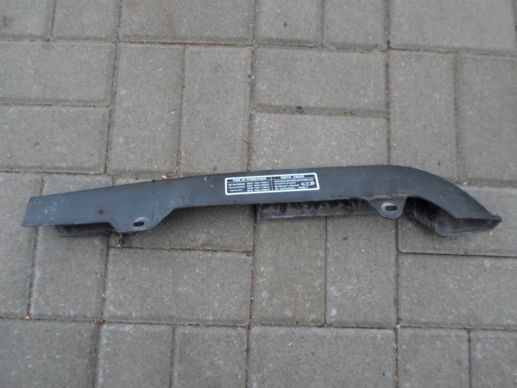 JUNAK 901 SPORT OSŁONA ŁAŃCUCHA PLASTIK MASKOWNICA