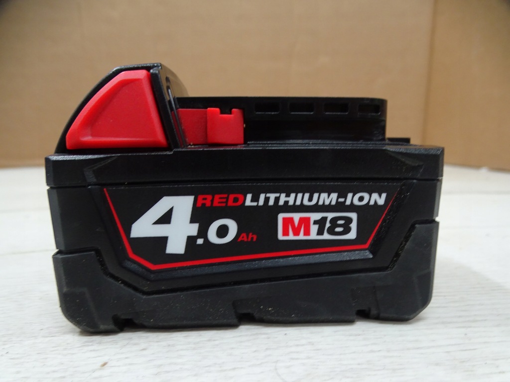 Akumulator bateria Milwaukee M18B4 18v 4.0Ah
