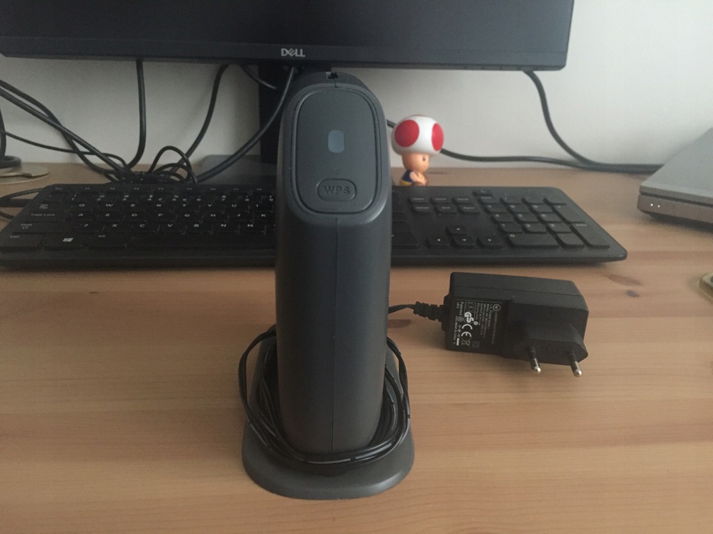 Belkin F7D1301 v1 wireless router 802.11b/g/n 11310814824