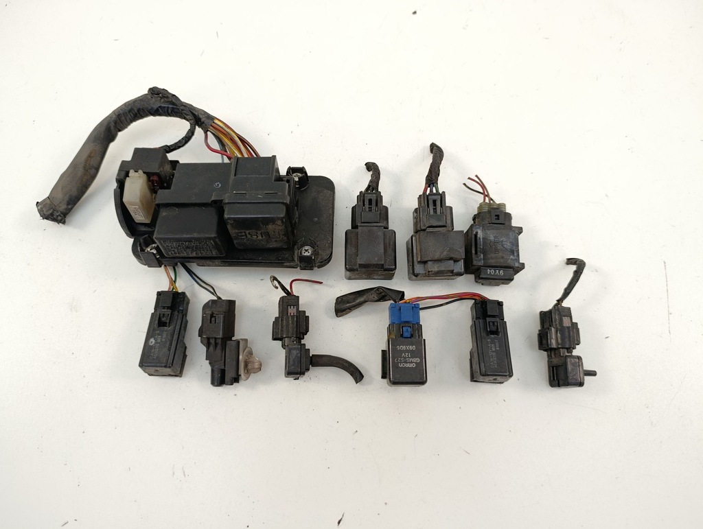 SUZUKI BURGMAN 650 07+ PRZEKAŹNIKI