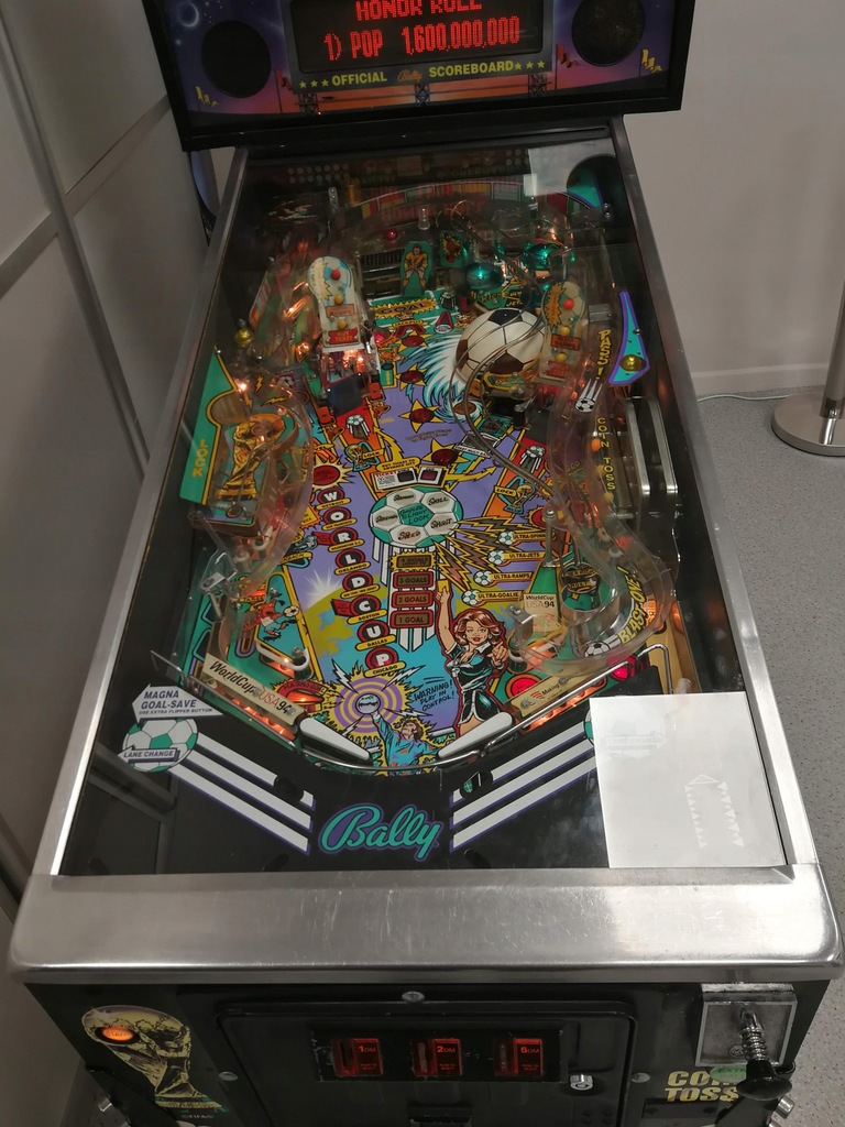 Flipper World Cup 94 firmy Bally pinball 7655696500 oficjalne archiwum Allegro