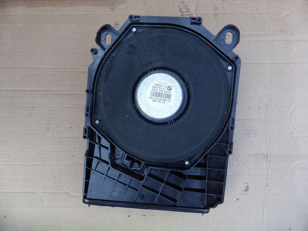 GŁOŚNIK SUBWOOFER PRAWY BMW E87 E90 E91 9143986