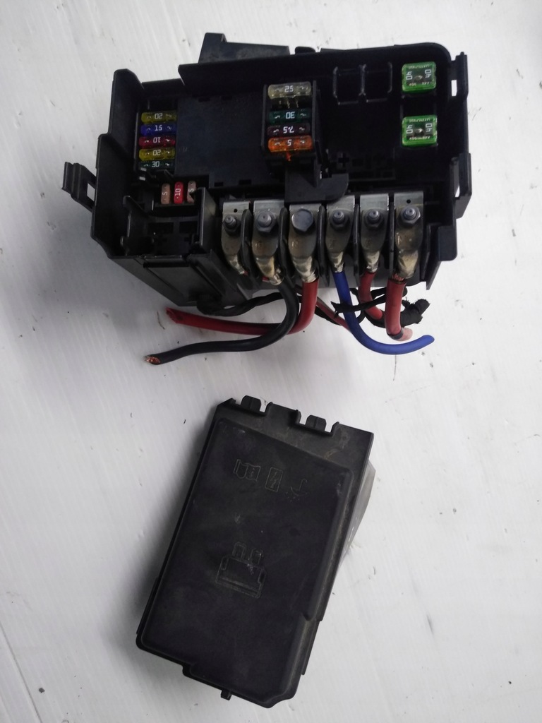 Bezpieczniki Vw Polo Skoda Fabia 6C0941824D 13305514353 oficjalne archiwum Allegro