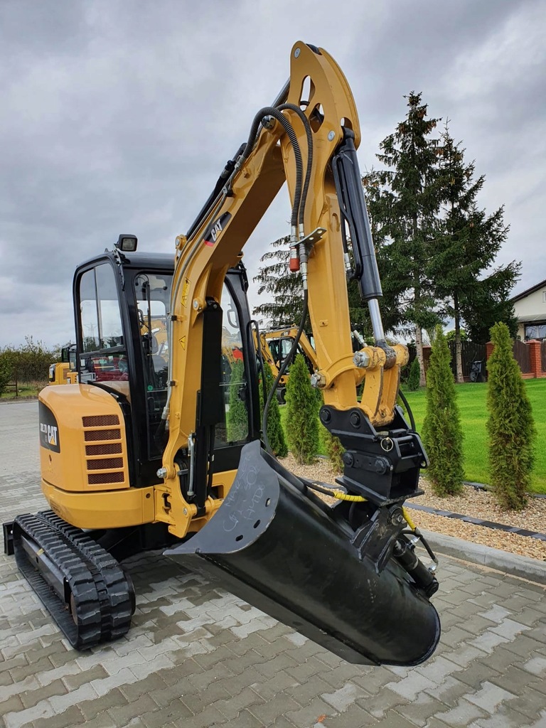 Купить МИНИ-ЭКСКАВАТОР CATERPILLAR CAT 302.7 D CR 303 2017г.: отзывы, фото, характеристики в интерне-магазине Aredi.ru